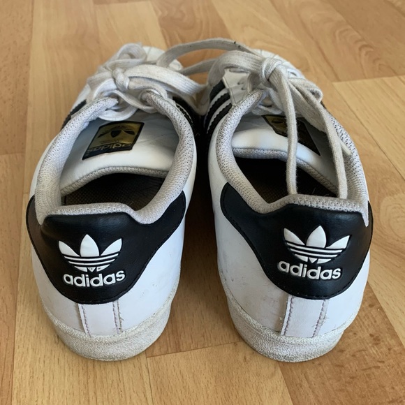 Adidas original shoes - Picture 2 of 4